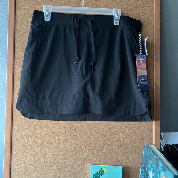 Women’s skort.. - Picture 4 of 5